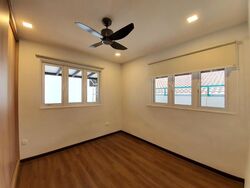 Serangoon Garden Estate (D19), Terrace #530942231